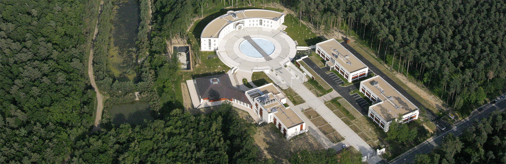 Capture aérienne des locaux du groupe Monceau